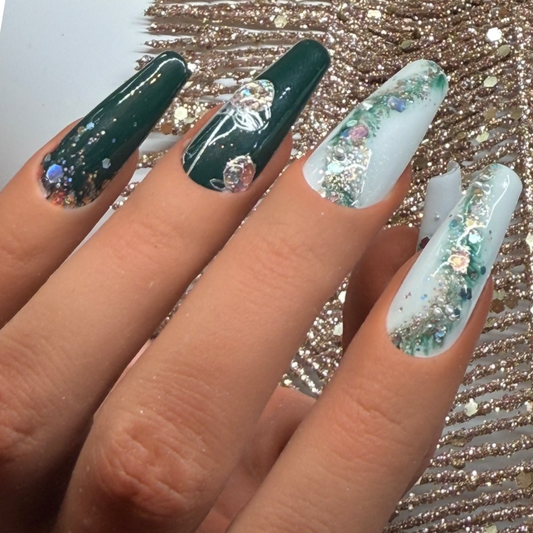 Christmas Garland Press On Nails – Long Coffin, Medium